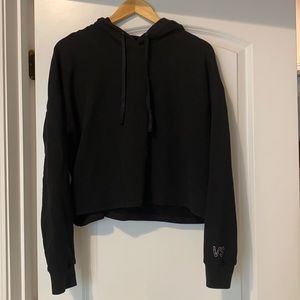 Cropped VS hoodie